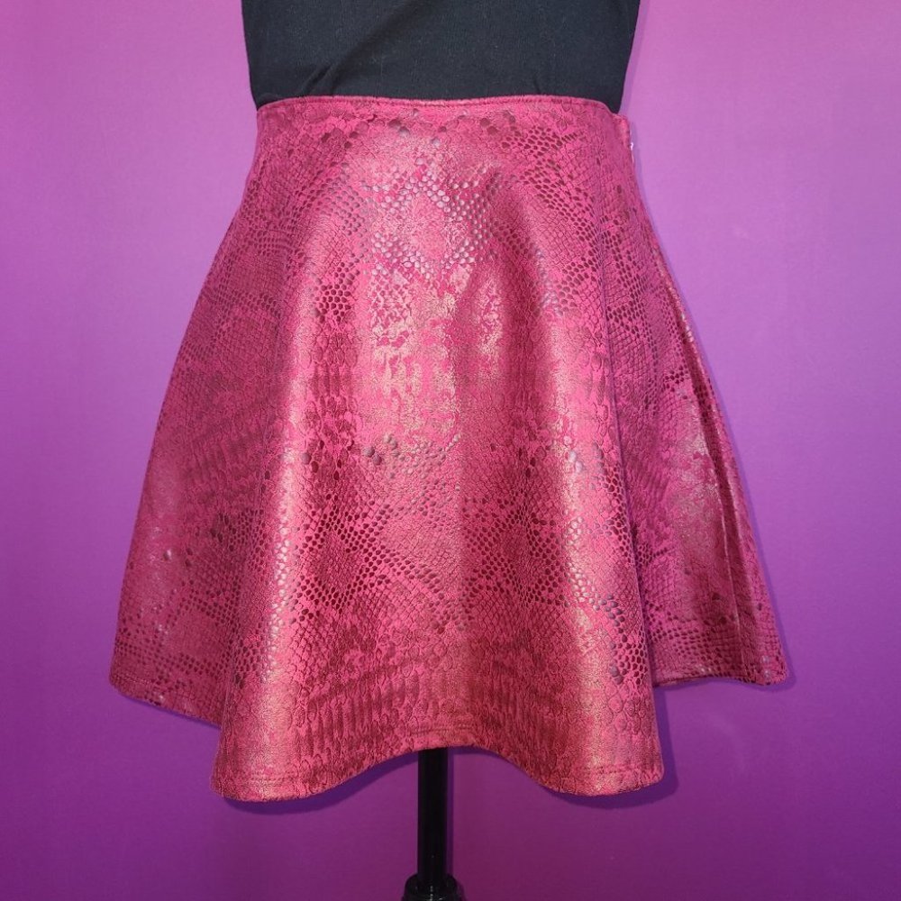 Guess Burgundy Red Faux Snakeskin Circle A-line Flare Skater Skirt